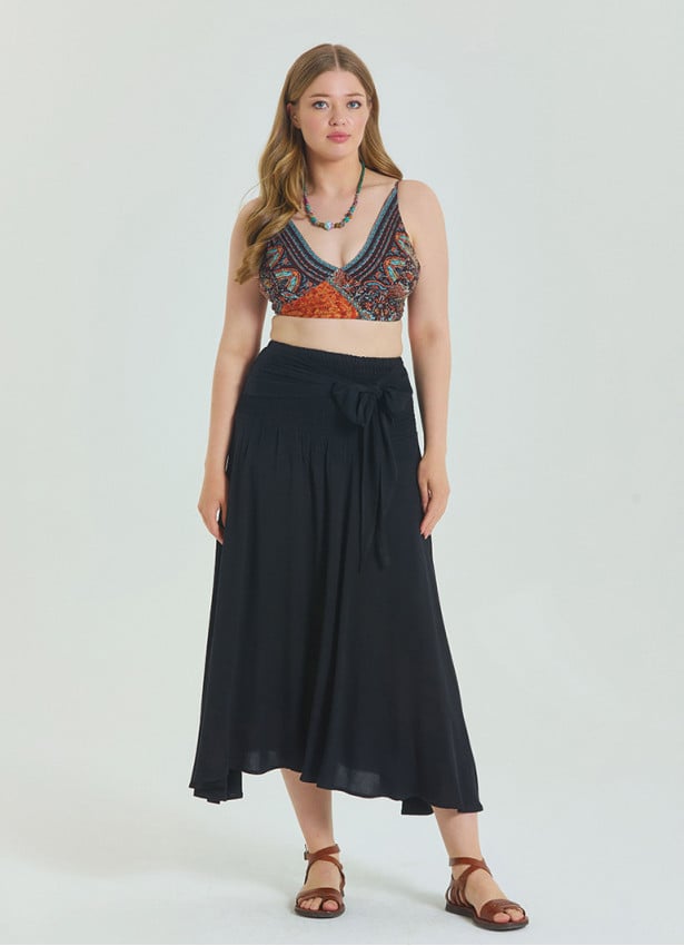 Black Plus Size Skirt with Waist Tie and Gipe Detail 4595